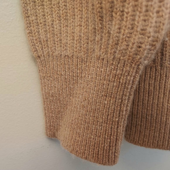 J. Crew Crewneck Cashmere Pullover Sweater Size Small Tan Camel Ribbed - Picture 7 of 13